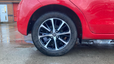 Toyota Yaris 1.5 VVT-i Icon Tech 5dr Petrol Hatchback